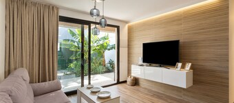 Vacation Home 'Rincón De La Fontana' with Mountain View, Wi-Fi and Air Conditioning