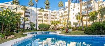 Nordic Royal Club Apartment with Sea Views, Shared Pool and Air Conditioning