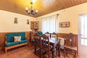Interior - Casa Raspa Country House – Nature and Charm in Ávila (Baterna)