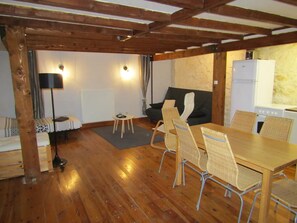 Interior - Domaine les Moustans with Pool (Porte-du-Quercy)