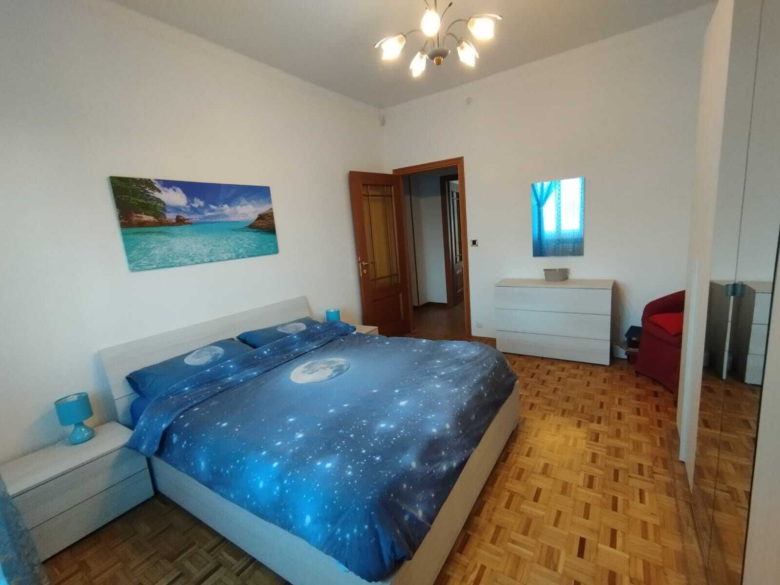 3 室のベッドルーム、ベッドシーツ