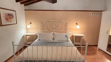 5 camere, Wi-Fi gratuito, lenzuola