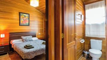 2 chambres, fer et planche à repasser, Wi-Fi gratuit, draps fournis