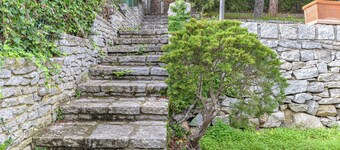 Holiday Home 'La Casa Del Colle' with Private Terrace, Private Garden and Wi-Fi