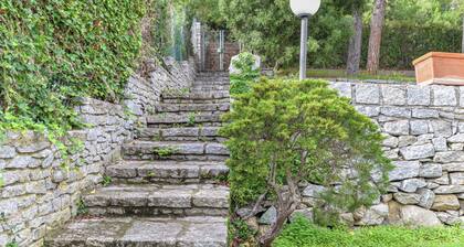 Holiday Home 'La Casa Del Colle' with Private Terrace, Private Garden and Wi-Fi