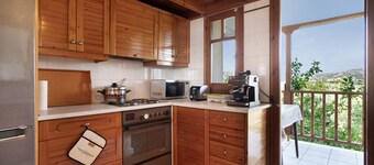 Holiday Home 'Villa Sugar Town' with Sea View, Wi-Fi and Air Conditioning
