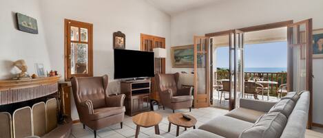 Télévision, cheminée