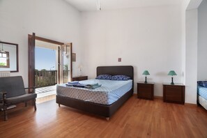 5 Schlafzimmer, Bügeleisen/Bügelbrett, kostenloses WLAN, Bettwäsche