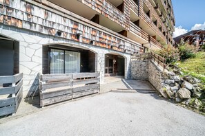 Exterior - Apartment 'Les Pralyssimes 462' with Mountain View, Private Terrace and Wi-Fi (Taninges)