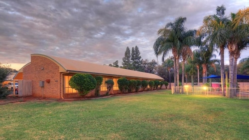 Mulga Country Motor Inn