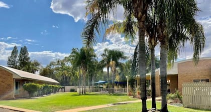 Mulga Country Motor Inn