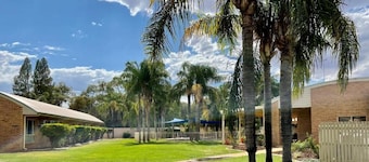 Mulga Country Motor Inn