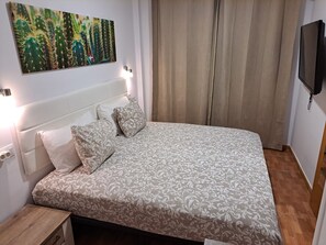 1 bedroom, free WiFi, bed sheets - Vacation Apartment 'I Love You 203' with Sea View, Wi-Fi and Air Conditioning (Mogán)