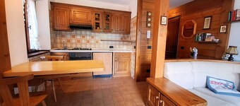 Appartement 'Antelao Relax a Vinigo' met Uitzicht op de Bergen, Privéterras en WiFi