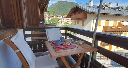 Apartment 'Antelao Relax a Vinigo' with Mountain View, Private Terrace and Wi-Fi