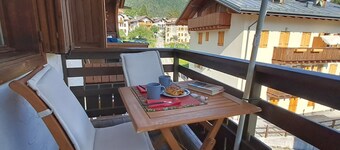 Apartamento 'Antelao Relax a Vinigo' con vistas a la montaña, terraza privada y Wi-Fi