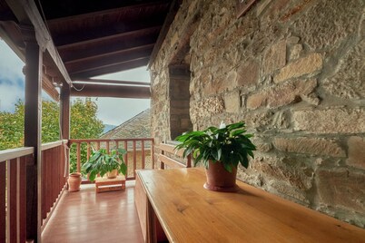 Country House 'Casa Rural Tio Eloy' with Mountain View and Shared Garden