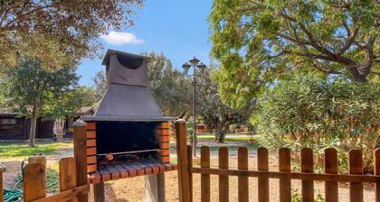 Null 'Entre Viejos Olivos 6' with Mountain View, Shared Pool and Air Conditioning