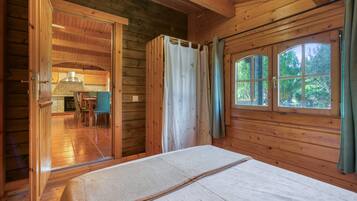 3 habitaciones y ropa de cama