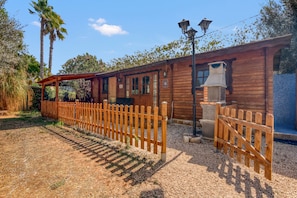 Exterior - Null 'Entre Viejos Olivos 10' with Mountain View, Shared Pool and Air Conditioning (Benicolet)