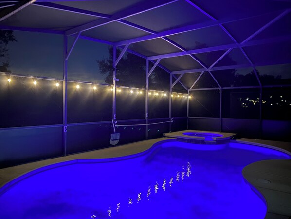 Outdoor pool, a heated pool - Cozy Dreams Home 5 bedroom with pool near Disney (Davenport)