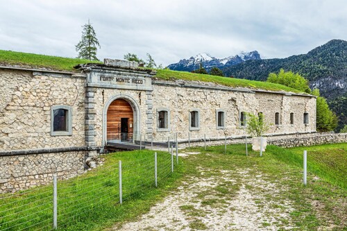 Apartment 'Primo Piano 2' with Mountain View, Private Terrace and Wi-Fi