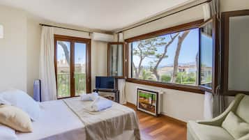 4 Schlafzimmer, Bügeleisen/Bügelbrett, kostenloses WLAN, Bettwäsche