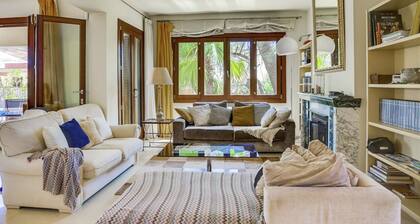 Villa spacieuse en bord de mer avec piscine privĂ©e dâeau salĂ©e
