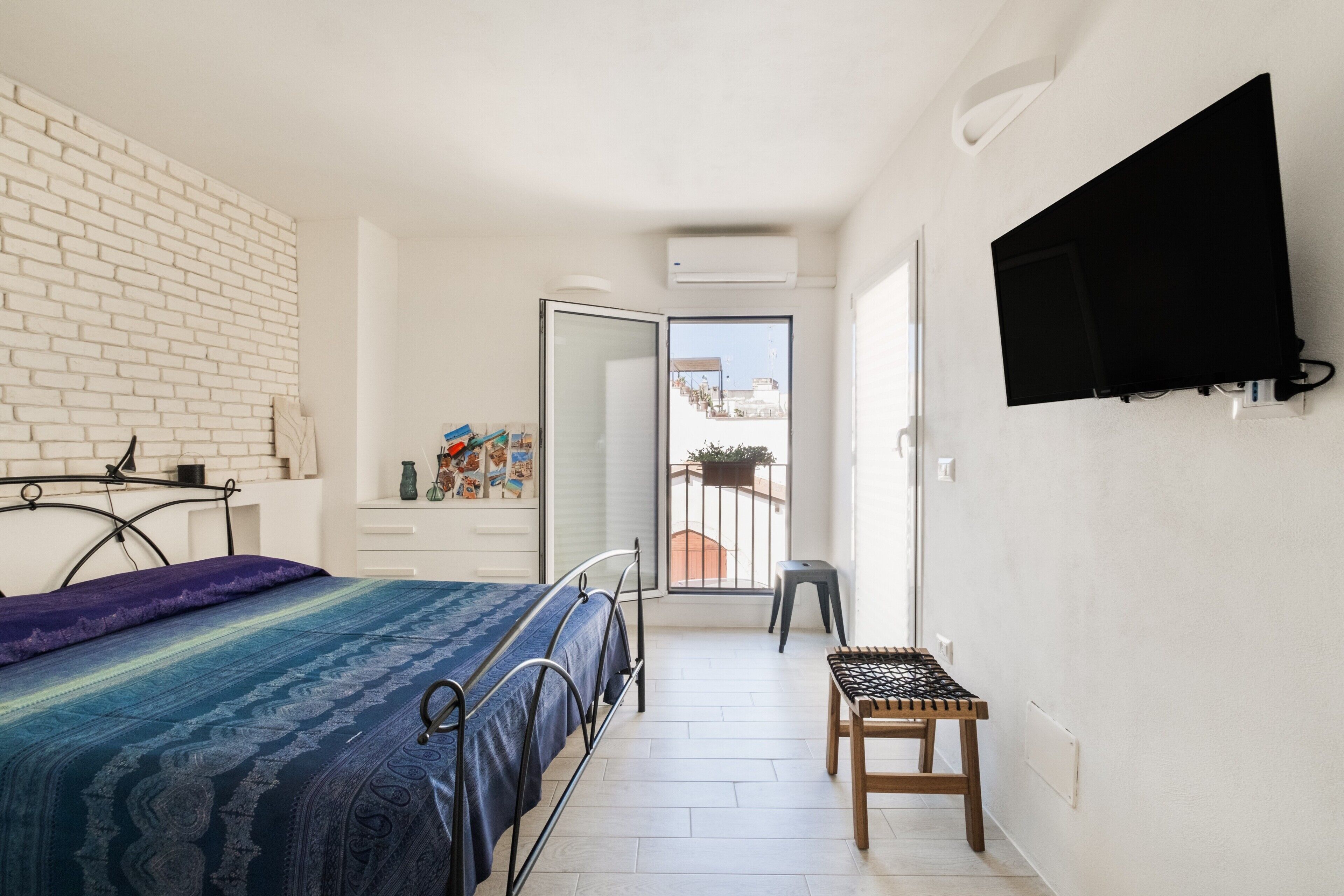 1 bedroom, iron/ironing board, bed sheets