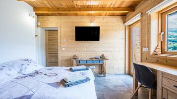 4 bedrooms, free WiFi, bed sheets