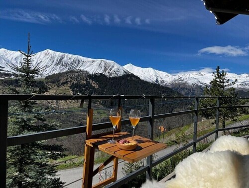 Appartement 'Grand Cerf - Albiez Montrond' met Uitzicht op de Bergen, Privéterras en WiFi