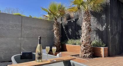 Bed and Breakfast 'La Saint Pabu'lle' with Private Terrace and Private Garden