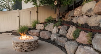 New! Paragliding Paradise | Hot Tub | Grill | View