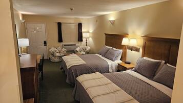 1 habitación, tabla de planchar con plancha, wifi gratis y ropa de cama