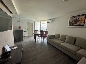 Smart TV - Departamento a Orilla de Playa con Vista al mar (Acapulco de Juárez)
