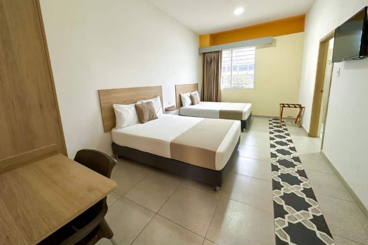 1 bedroom, desk, laptop workspace, free WiFi