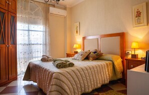 3 bedrooms, bed sheets - Cozy apartment in Isla Cristina (Isla Cristina)