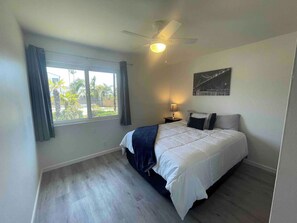 3 bedrooms, desk, iron/ironing board, free WiFi - Cozy Cardiff Home by the Beach (Encinitas)