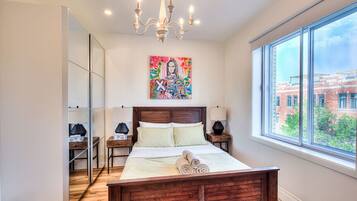 3 bedrooms, desk, iron/ironing board, WiFi