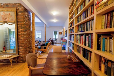 Sand Cove House - privacy, space and natural beauty