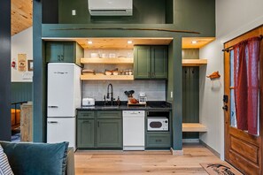 Fridge, microwave, stovetop, dishwasher - Cozy Cabin w/ Hot Tub, Sauna, Pickleball & Plunge! (Bloomington Springs)