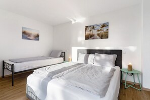 3 habitaciones, wifi gratis, ropa de cama y acceso para silla de ruedas 