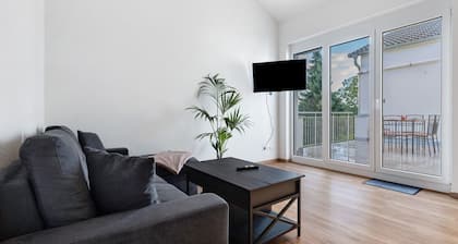 Apartment '6' with Balcony and Wi-Fi