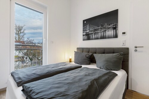 Apartment '7' with Balcony and Wi-Fi