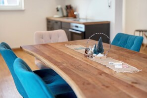 Dining - Apartment '7' with Balcony and Wi-Fi (Kappel-Grafenhausen)