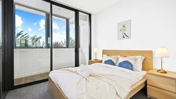 2 bedrooms, desk, iron/ironing board, travel crib