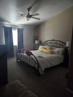 2 makuuhuonetta, Wi-Fi, vuodevaatteet