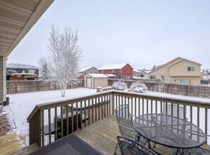 Outdoor dining - 5 Beds, Hot Tub, Fenced backyard (Summerset)