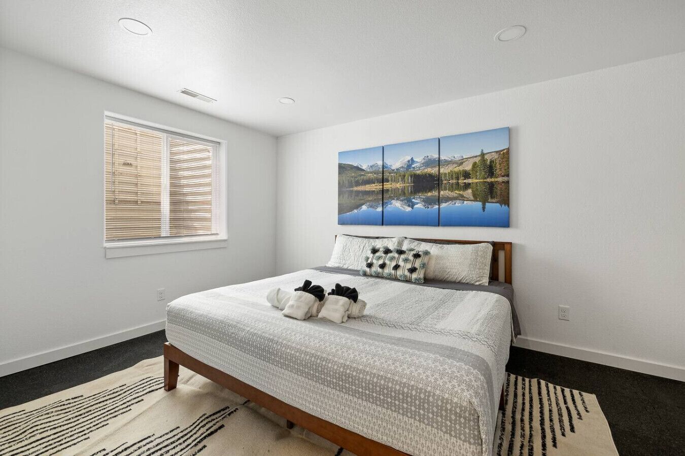 5 bedrooms, iron/ironing board, travel crib, WiFi