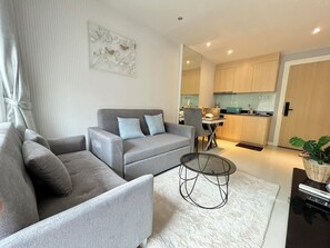 Family Condo, 1 Queen Bed with Sofa bed